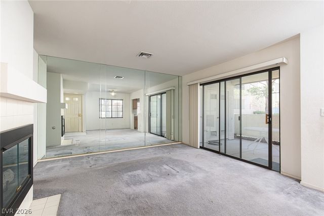 4877 South Torrey Pines Drive 105, Las Vegas, NV 89103
