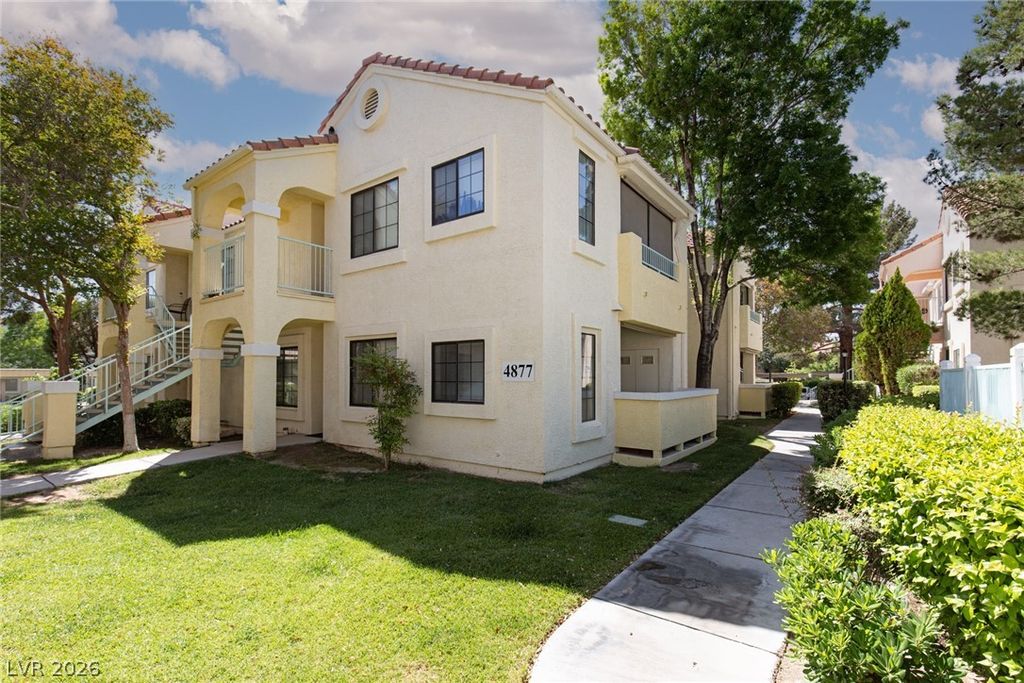 4877 South Torrey Pines Drive 105, Las Vegas, NV 89103