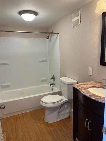 515 N 7th St, Rocky Ford, CO 81067