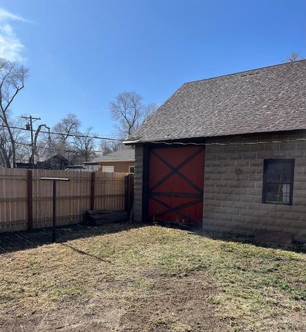 515 N 7th St, Rocky Ford, CO 81067