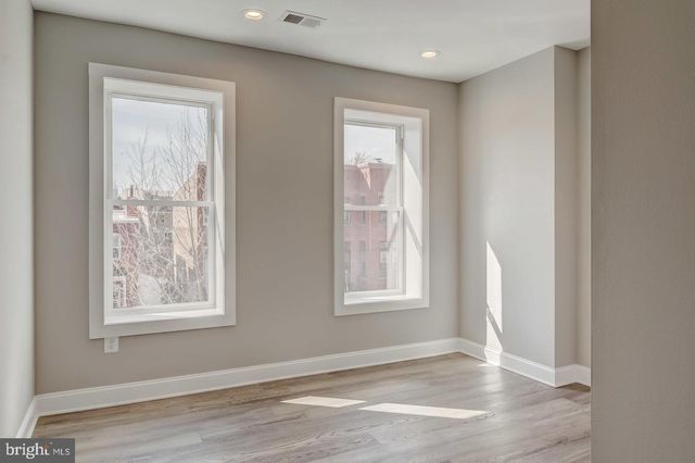 319 R ST NW, Washington, DC 20001