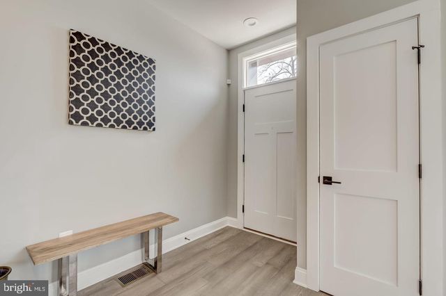 319 R ST NW, Washington, DC 20001