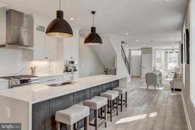 319 R ST NW, Washington, DC 20001