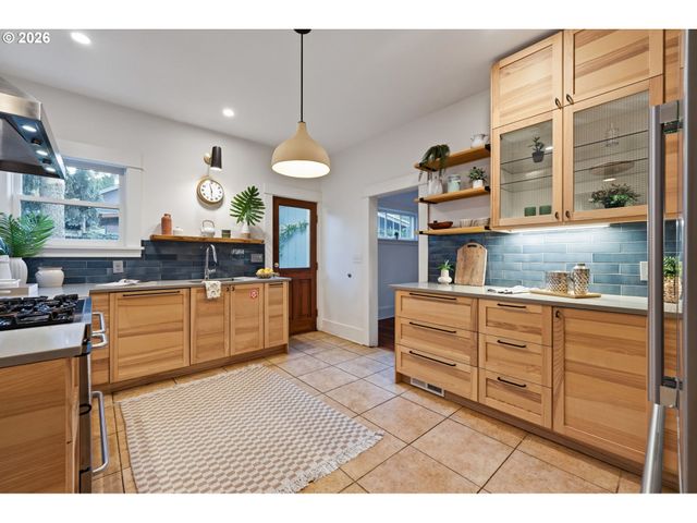 5405 Ne 30TH Ave, Portland, OR 97211