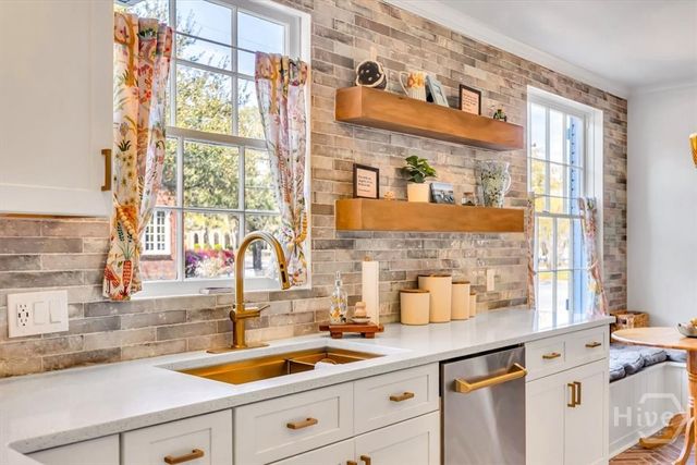 601 Washington Avenue, Savannah, GA 31405