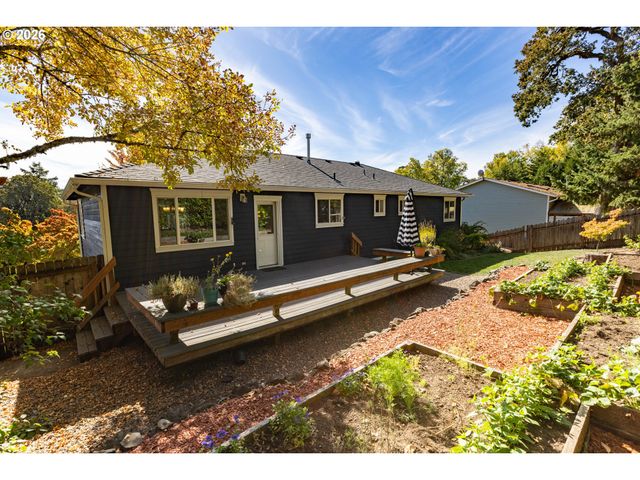 583 CANBERRA Dr, Philomath, OR 97370