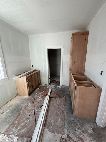 10642 Summerside Dr, Baker, LA 70714