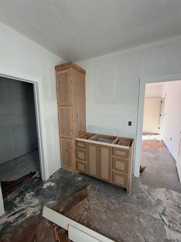 10642 Summerside Dr, Baker, LA 70714