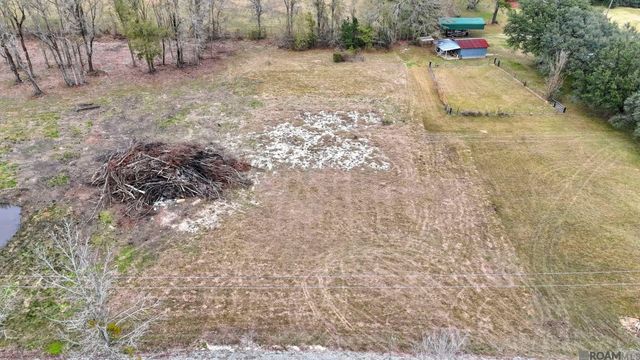 10642 Summerside Dr, Baker, LA 70714