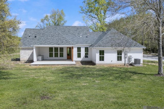 10642 Summerside Dr, Baker, LA 70714