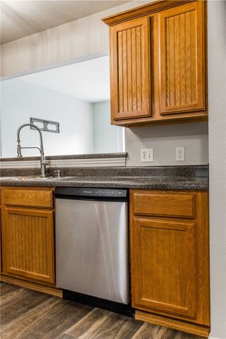 908 S Wood Avenue, Fayetteville, AR 72701