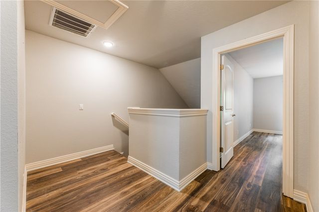908 S Wood Avenue, Fayetteville, AR 72701