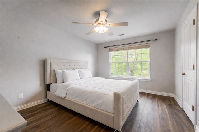908 S Wood Avenue, Fayetteville, AR 72701