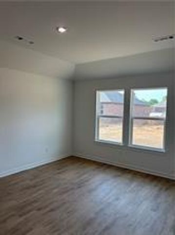 814 Heeler Avenue, Lowell, AR 72745