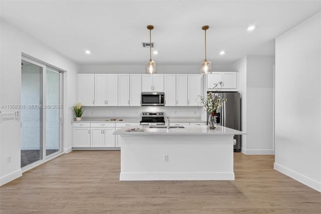 3595 NW Solange Ct, Jensen Beach, FL 34957