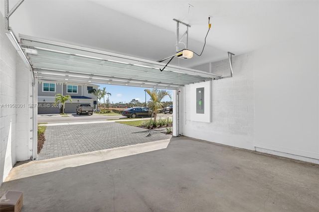 3595 NW Solange Ct, Jensen Beach, FL 34957