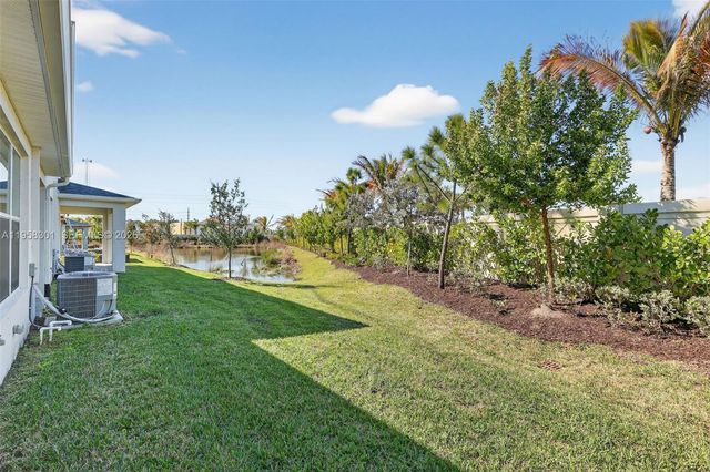 3595 NW Solange Ct, Jensen Beach, FL 34957