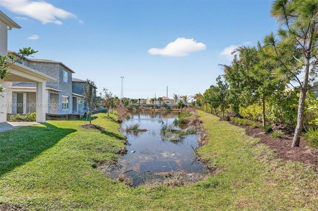 3595 NW Solange Ct, Jensen Beach, FL 34957