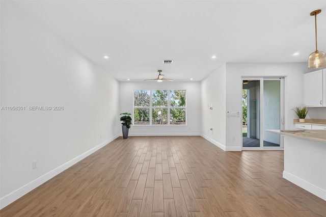 3595 NW Solange Ct, Jensen Beach, FL 34957