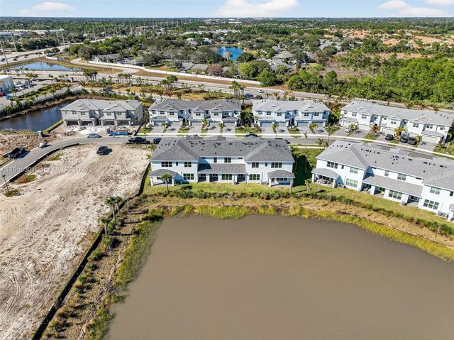 3595 NW Solange Ct, Jensen Beach, FL 34957