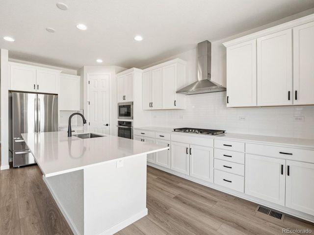 17923 E 93rd Ave, Commerce City, CO 80022