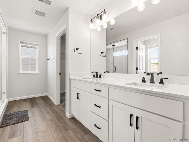 17923 E 93rd Ave, Commerce City, CO 80022