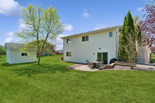 402 13th Avenue NE, Buffalo, MN 55313