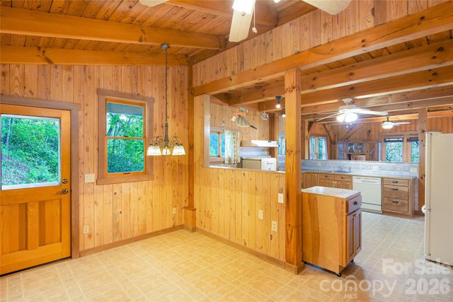 1602 Forest Run Road, Whittier, NC 28789