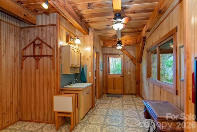 1602 Forest Run Road, Whittier, NC 28789