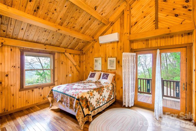 1602 Forest Run Road, Whittier, NC 28789