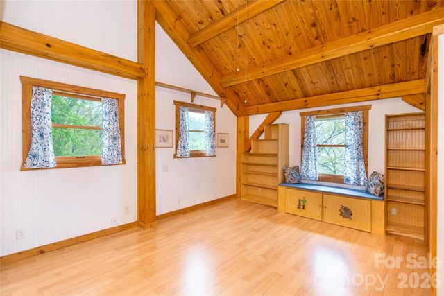 1602 Forest Run Road, Whittier, NC 28789