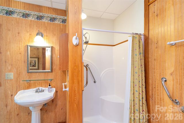 1602 Forest Run Road, Whittier, NC 28789