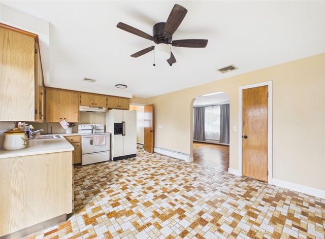 89 Sharon Street, Cranston, RI 02910