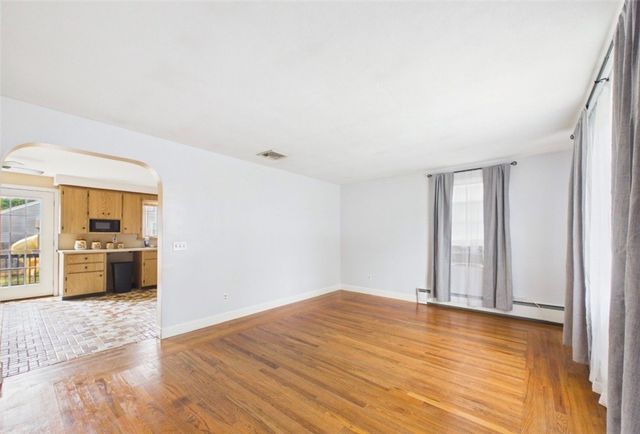 89 Sharon Street, Cranston, RI 02910