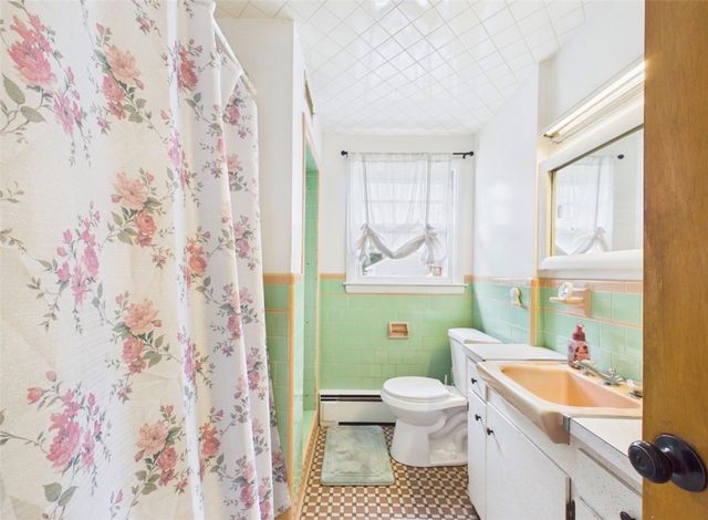 89 Sharon Street, Cranston, RI 02910