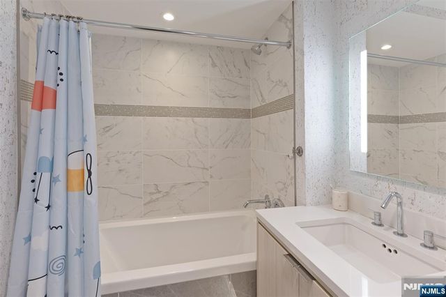800 Ave At Port Imperial Boulevard 920, Weehawken, NJ 07086