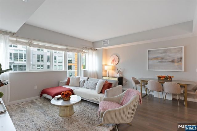 800 Ave At Port Imperial Boulevard 920, Weehawken, NJ 07086