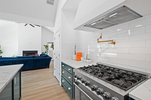 503 W Martin Luther King Jr BLVD, Taylor, TX 76574