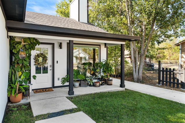 503 W Martin Luther King Jr BLVD, Taylor, TX 76574