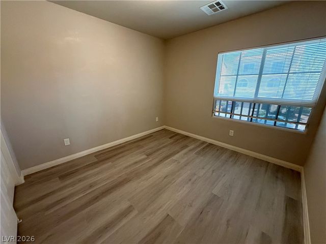 6055 Montana Peak Avenue, Las Vegas, NV 89139