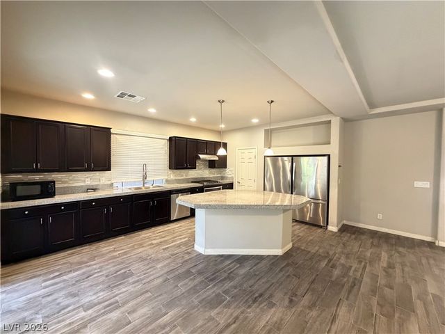 6055 Montana Peak Avenue, Las Vegas, NV 89139