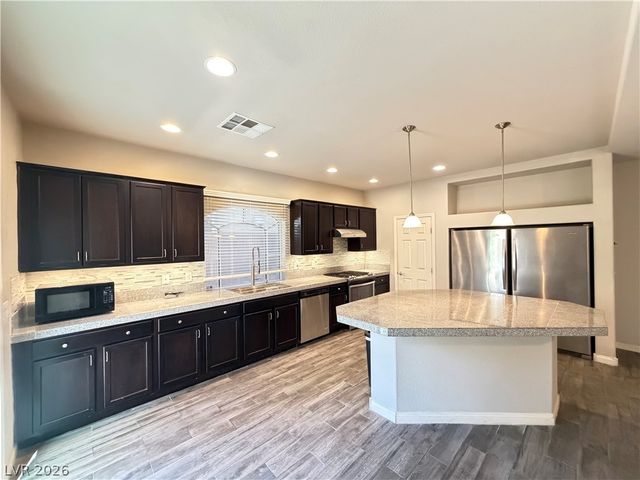 6055 Montana Peak Avenue, Las Vegas, NV 89139