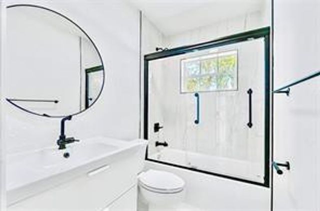 2206 SE 14th Street, Pompano Beach, FL 33062