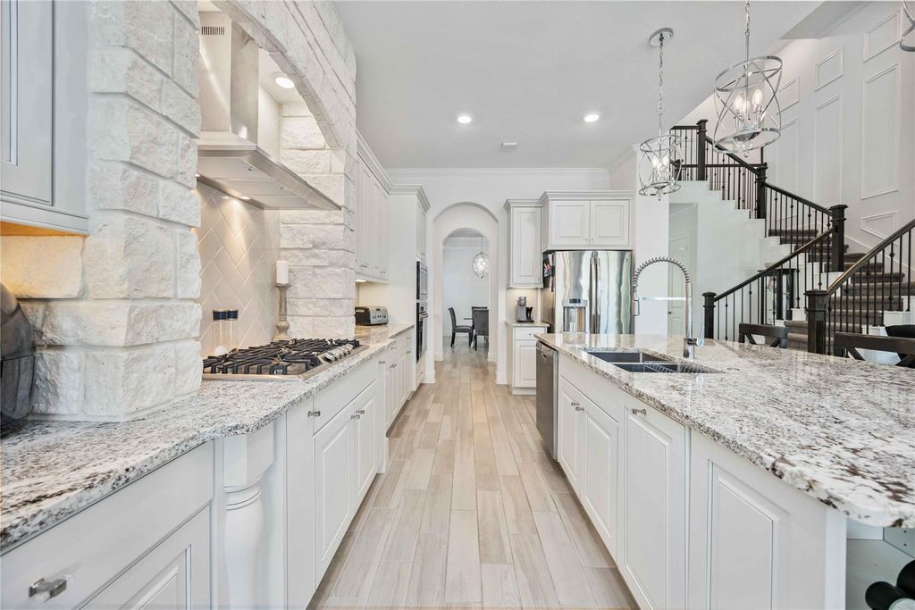 Image 18 of property listing at 6503 Elrington Heights Lane, Katy, TX 77493