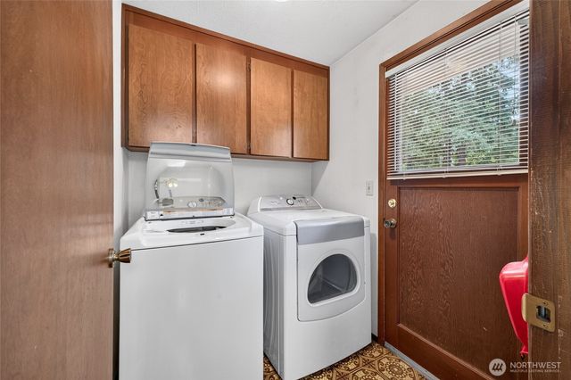 6218 99th Street Ct E, Puyallup, WA 98373