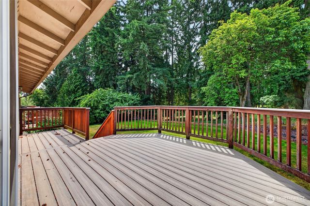 6218 99th Street Ct E, Puyallup, WA 98373