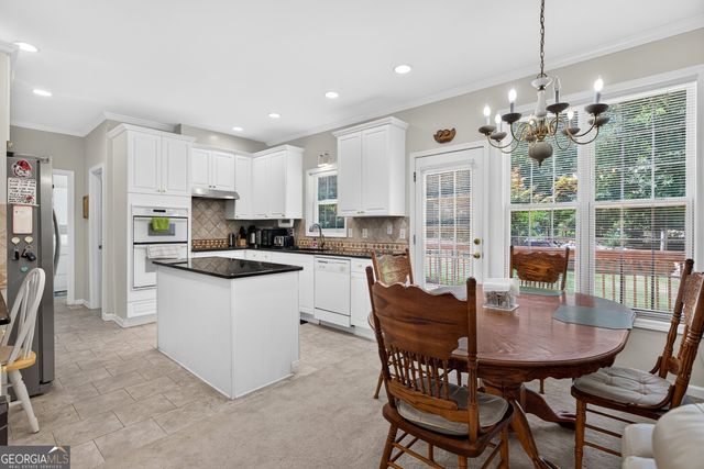 180 Canal Place, Fayetteville, GA 30215