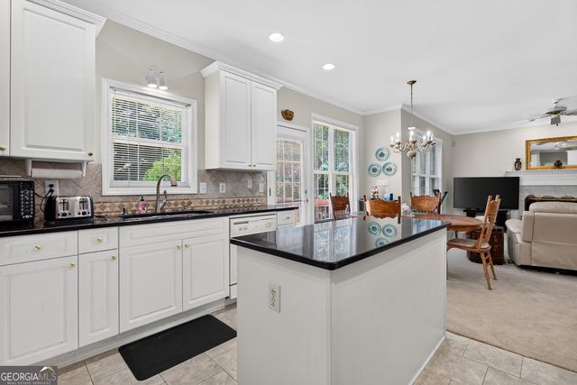 180 Canal Place, Fayetteville, GA 30215