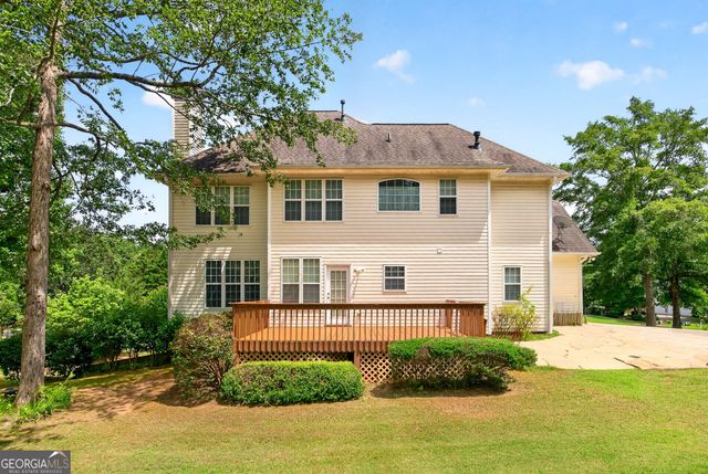 180 Canal Place, Fayetteville, GA 30215
