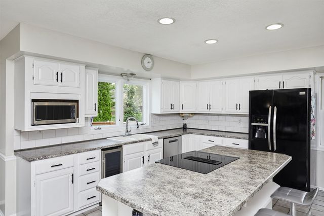 1105 58th Street, West Des Moines, IA 50266